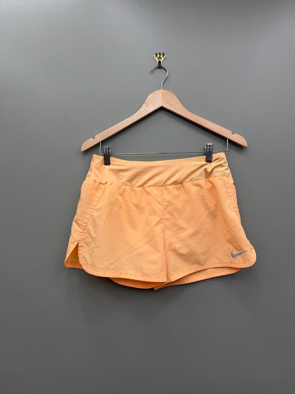 Nike Dri-FIT Running Shorts Peach Orange Built-In Liner Size M